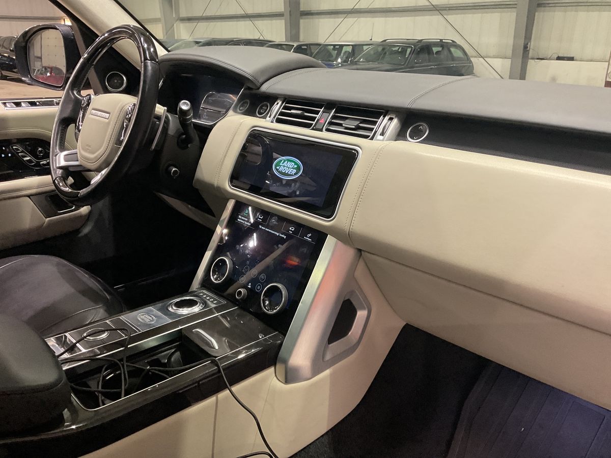 Land Rover 2018 — photo 32