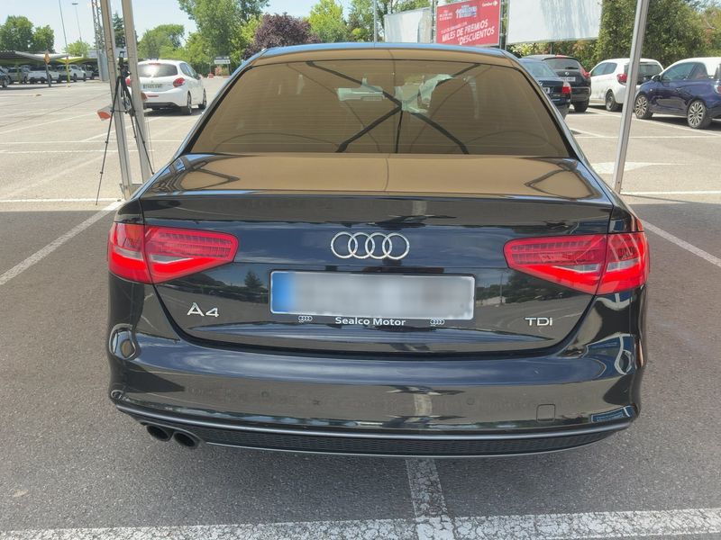 Audi A4 2.0 TDI — zdjęcie 5