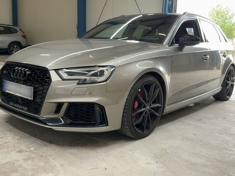 Audi RS 3 Sportback 2.5 TFSI quattro