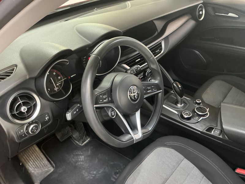 Alfa Romeo Stelvio 2.2 JTDM 2WD 2018 – снимка 28