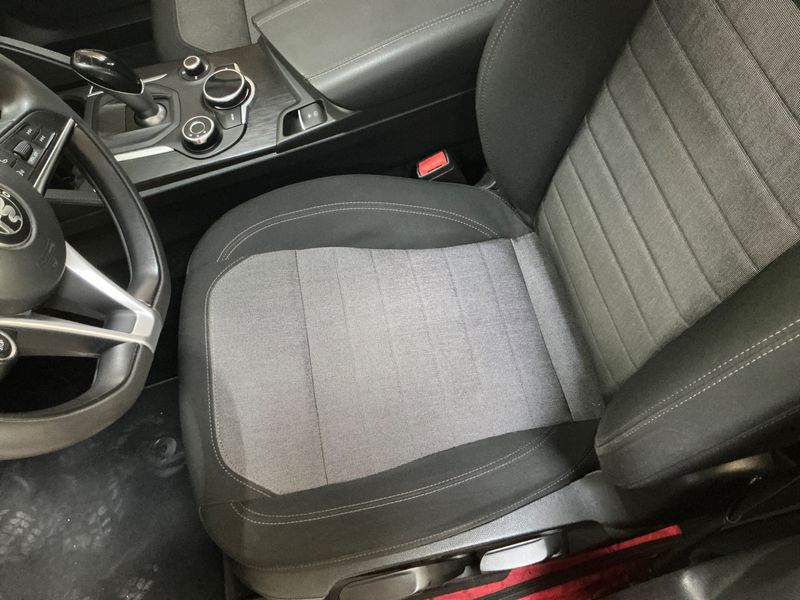 Alfa Romeo Stelvio 2.2 JTDM 2WD 2018 – снимка 27