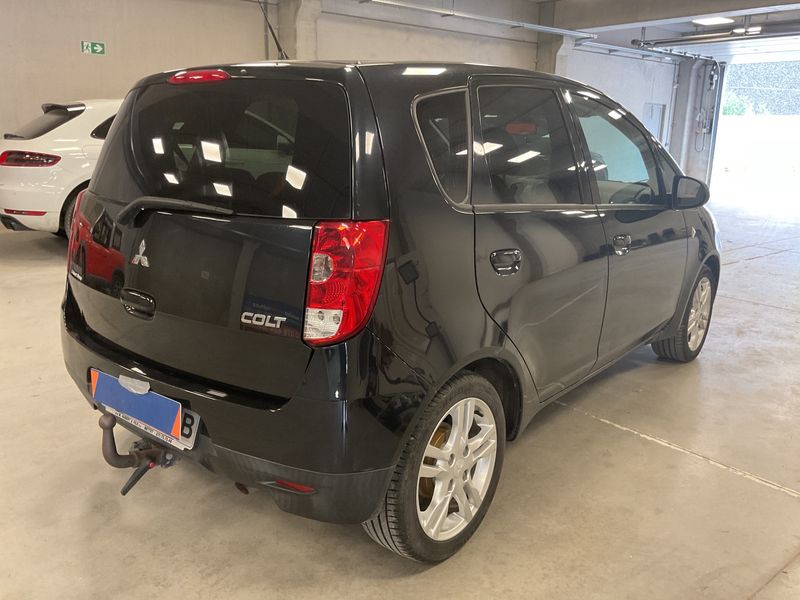 Mitsubishi Colt 1.3 Intense — zdjęcie 2