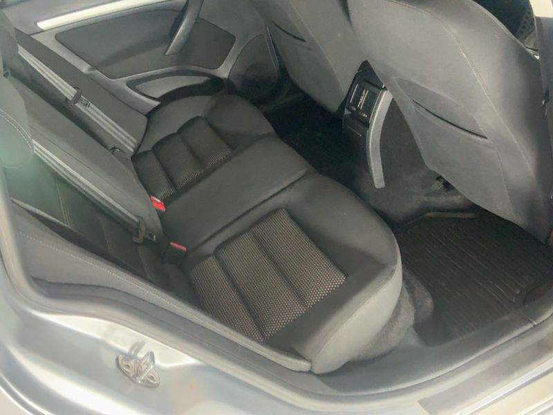Skoda Octavia 2.0 TDI Scout 4x4 — zdjęcie 14