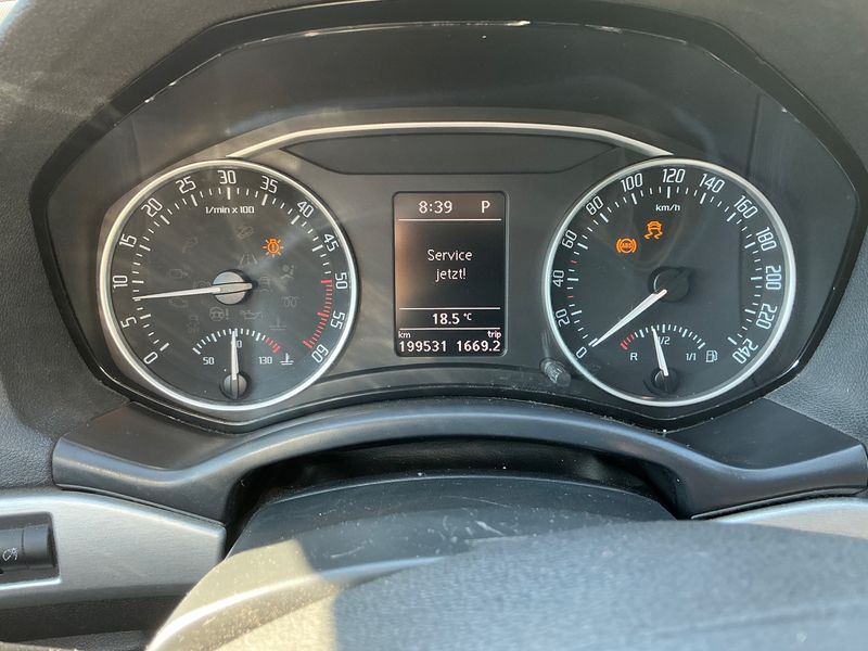 Skoda Octavia 2.0 TDI Scout 4x4 — zdjęcie 13