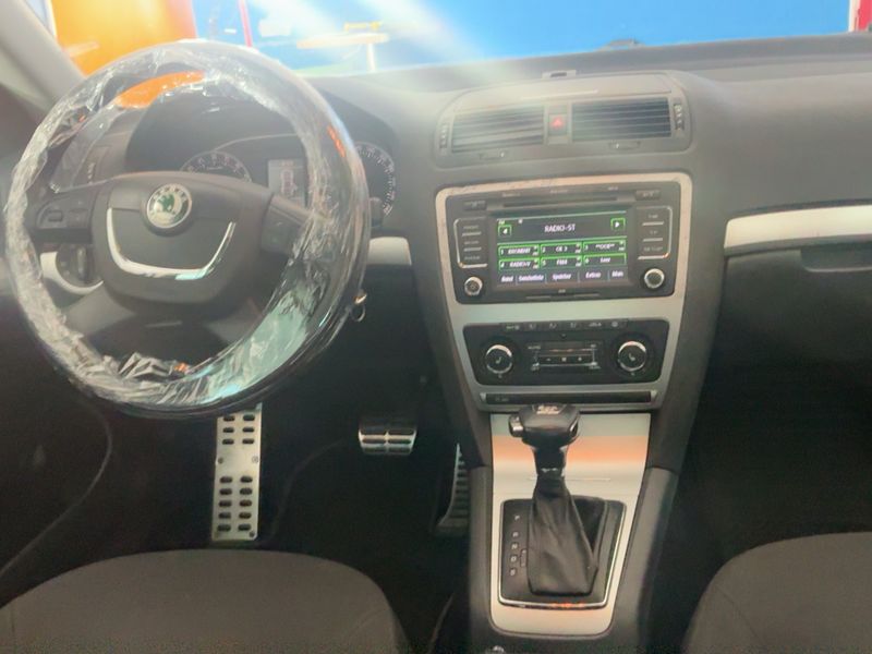 Skoda Octavia 2.0 TDI Scout 4x4 — zdjęcie 12