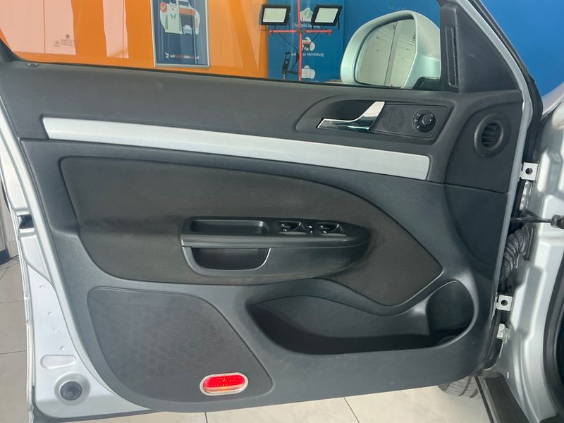 Skoda Octavia 2.0 TDI Scout 4x4 2013 – снимка 43