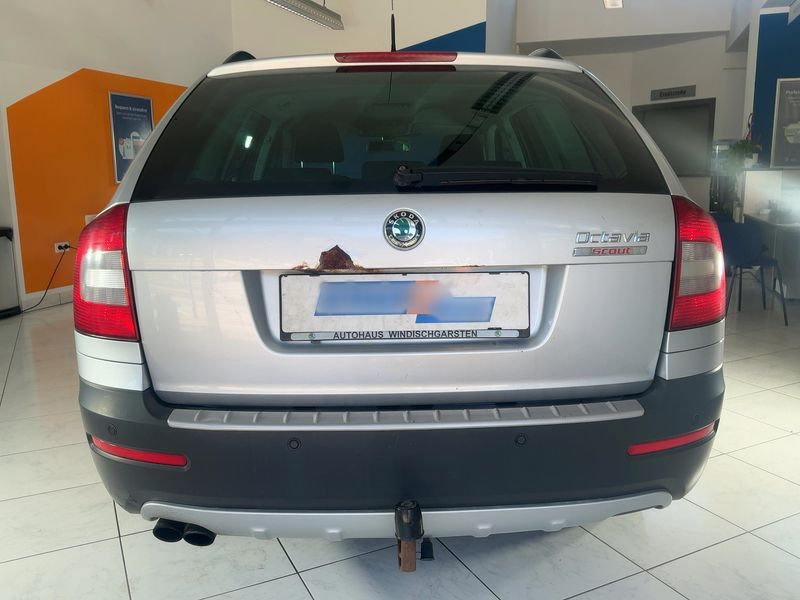 Skoda Octavia 2.0 TDI Scout 4x4 — zdjęcie 5
