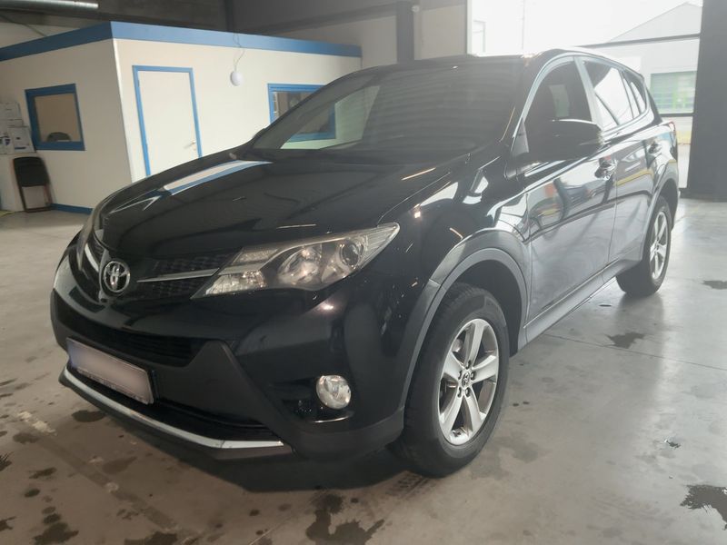 RAV 4 2.0 D-4D Comfort