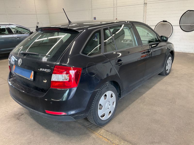 Skoda Rapid Spaceback 1.2 TSI Ambition 2014 – снимка 2