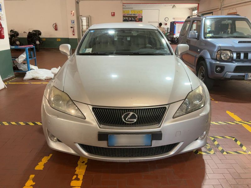 Lexus IS-Serie IS 250 Luxury Line — zdjęcie 9