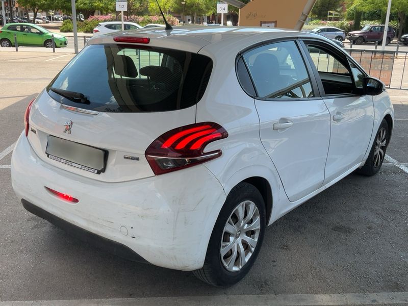 Peugeot 208 1.6 Blue-HDi Active 2015 – снимка 8