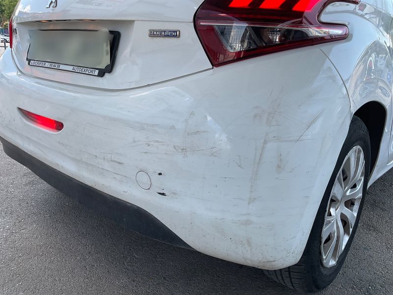 Peugeot 208 1.6 Blue-HDi Active 2015 – снимка 33