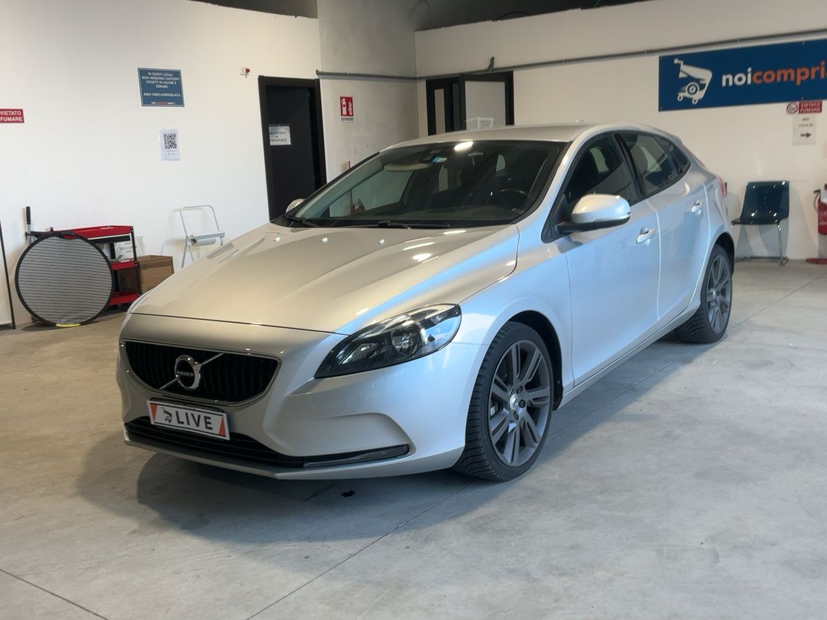 Volvo V40 2018