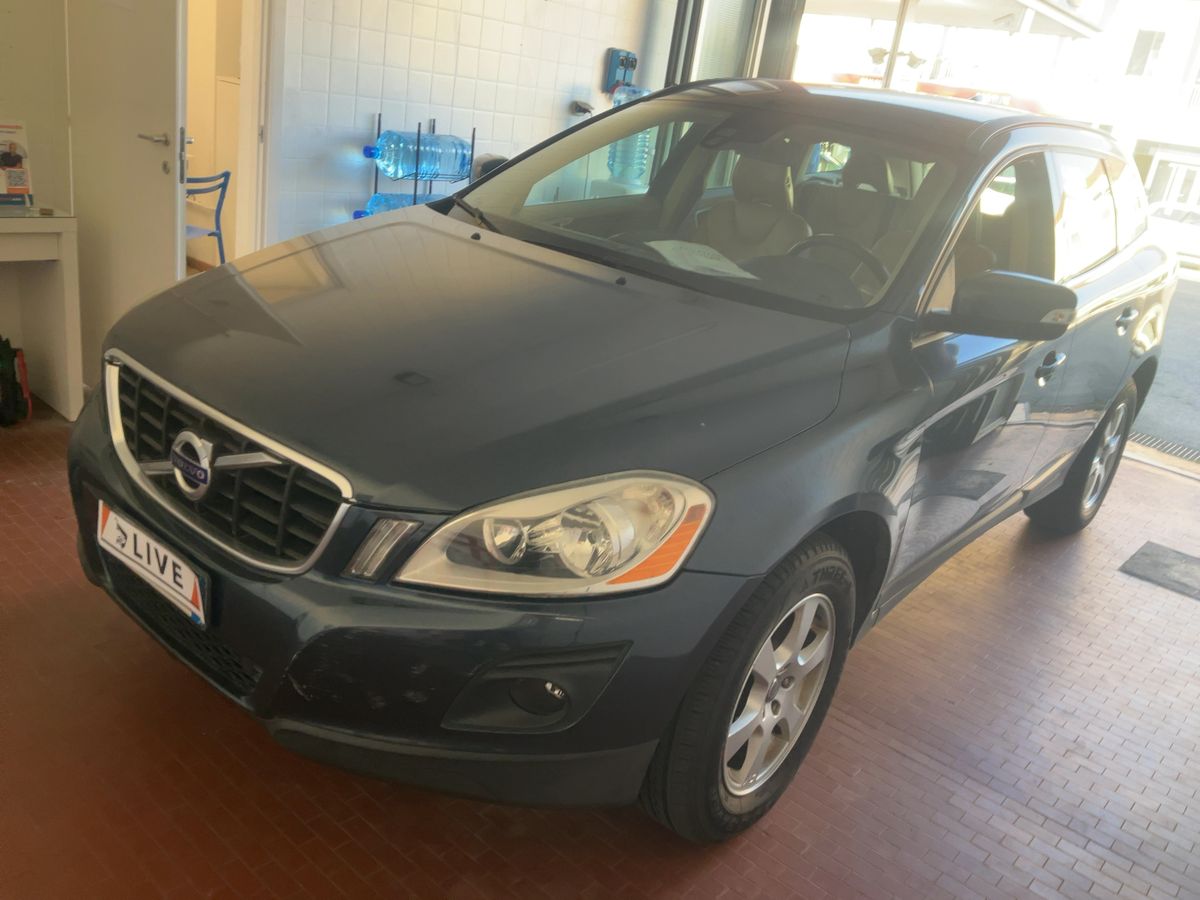 Volvo XC60 2.4 D4 Momentum AWD