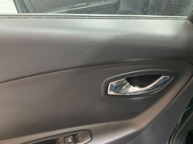 Renault Captur 0.9 Energy Wave 2014 – снимка 25