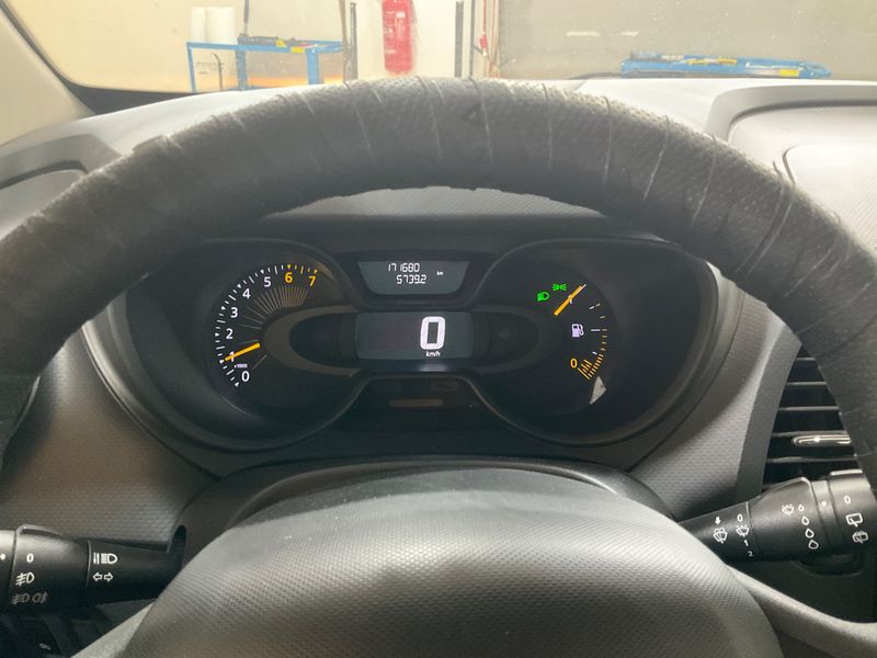 Renault Captur 0.9 Energy Wave — zdjęcie 13
