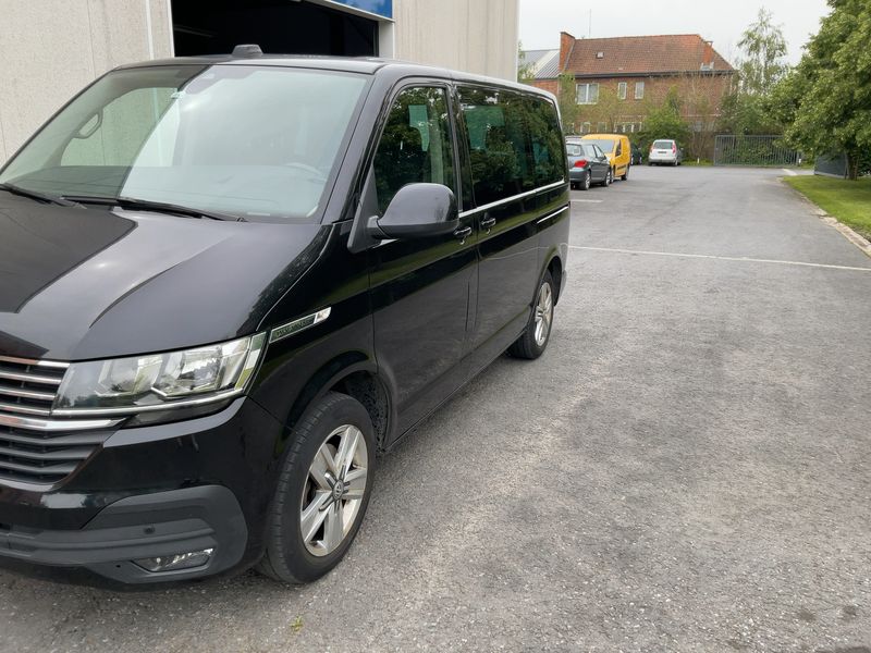 Volkswagen T6 Multivan 2.0 TDI Comfortline FWD — zdjęcie 2