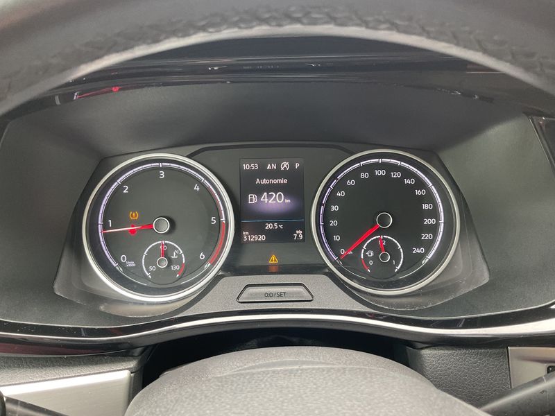 Volkswagen T6 Multivan 2.0 TDI Comfortline FWD — zdjęcie 13