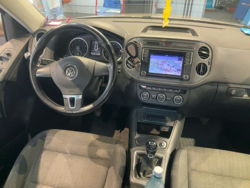 Volkswagen Tiguan 1.4 TSI Trend & Fun BlueMotion Tech — zdjęcie 12