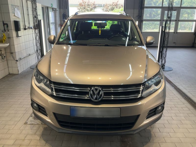 Volkswagen Tiguan 1.4 TSI Trend & Fun BlueMotion Tech — zdjęcie 9