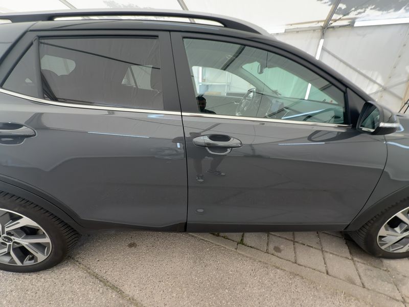 Kia Stonic 1.0 TGDI Mild-Hybrid GT Line — zdjęcie 7