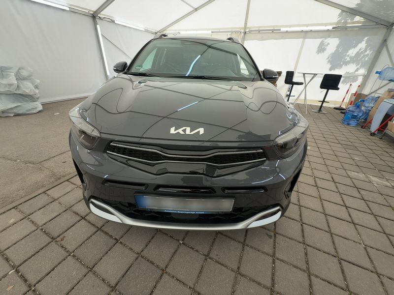 Kia Stonic 1.0 TGDI Mild-Hybrid GT Line — zdjęcie 9