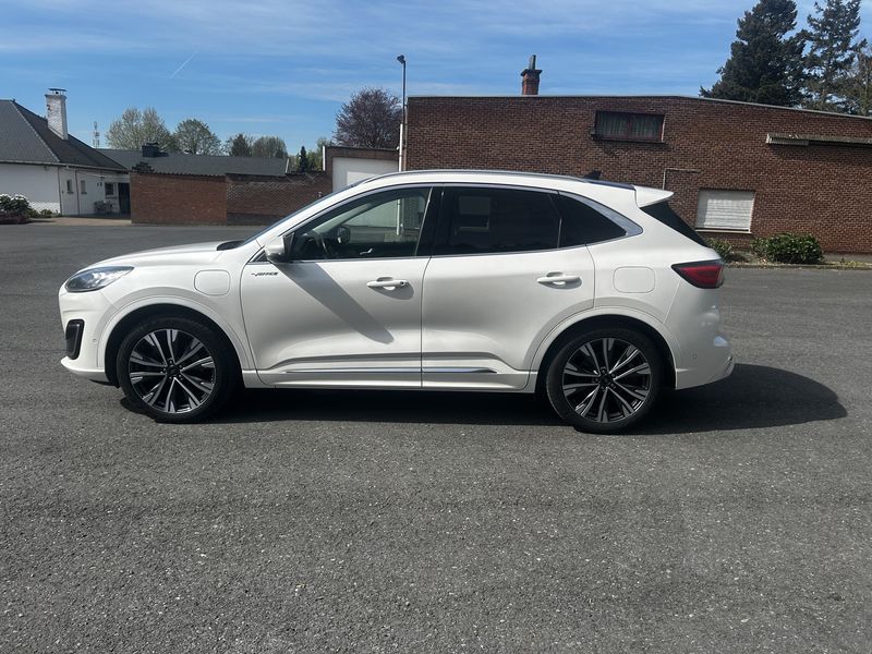 Ford Kuga 2.5 Plug-in Hybrid Vignale — zdjęcie 21