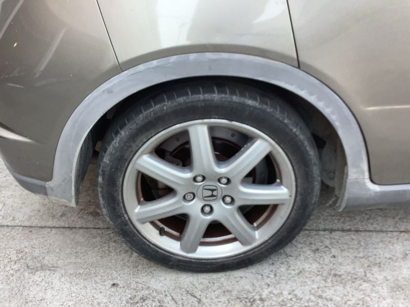 Honda Civic 1.8 VTEC Sport 2006 – снимка 9