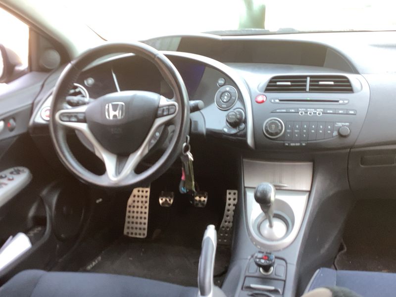 Honda Civic 1.8 VTEC Sport — zdjęcie 12