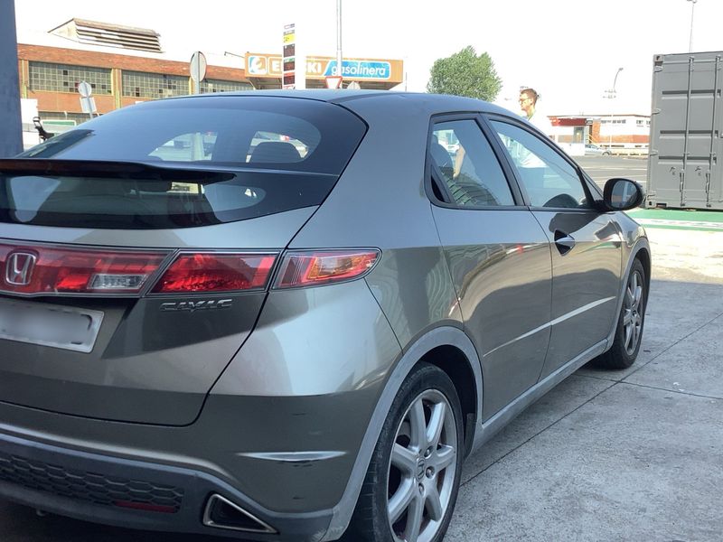 Honda Civic 1.8 VTEC Sport — zdjęcie 6