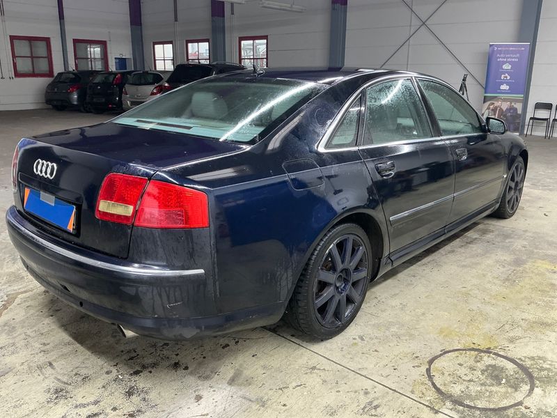 Audi A8 3.0 V6 — zdjęcie 2