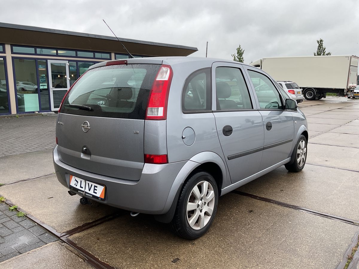 Opel Meriva 1.8 Edition