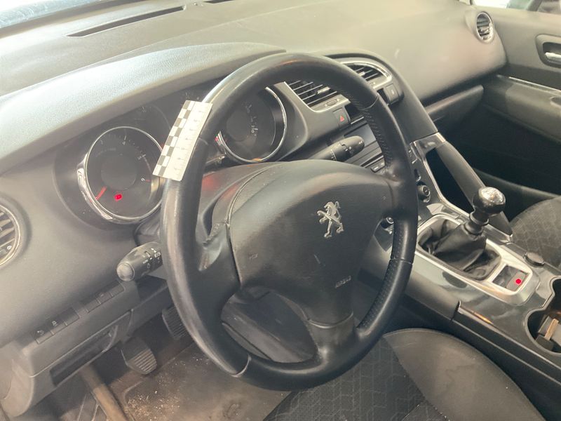 Peugeot 3008 1.6 Blue-HDi Active 2015 – снимка 25