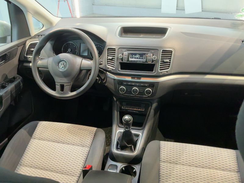Volkswagen Sharan 2.0 TDI Trendline BlueMotion Tech — zdjęcie 12