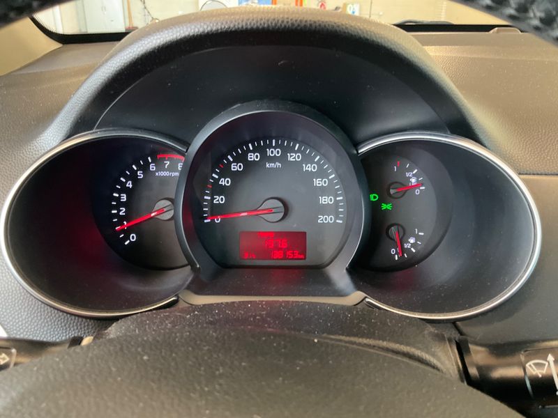 Kia Picanto 1.0 LPG Glam Collection — zdjęcie 13