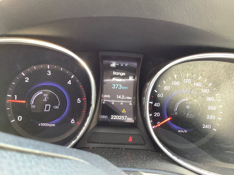 Hyundai Grand Santa Fe 2.2 CRDi Tecno 4WD 2015 – снимка 19