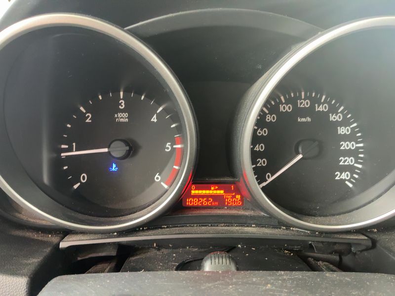 Mazda 5 1.6 CD Diesel Takumi — zdjęcie 13