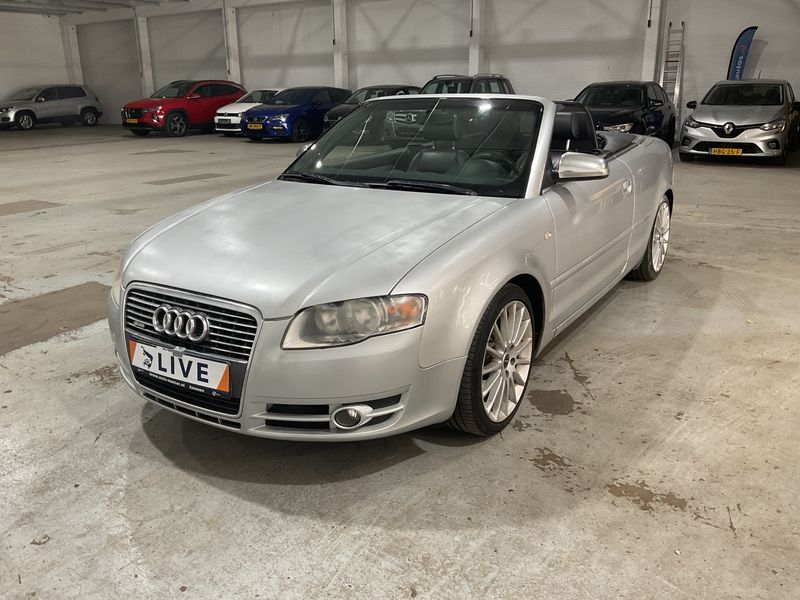 Audi A4 1.8 Turbo — zdjęcie 1