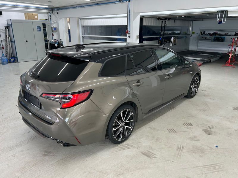 Toyota Corolla 2.0 Hybrid Lounge — zdjęcie 6