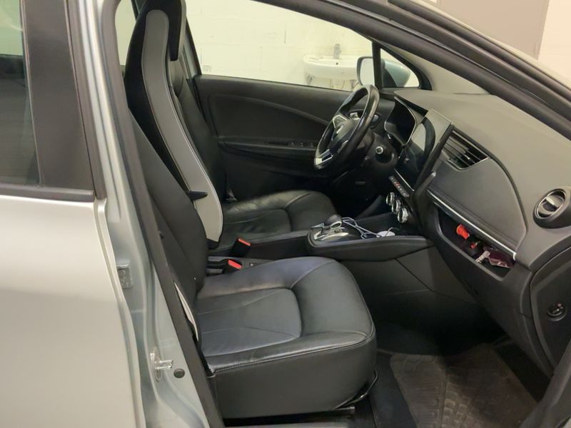 Renault Zoe electric drive 51 kW Edition One — zdjęcie 11