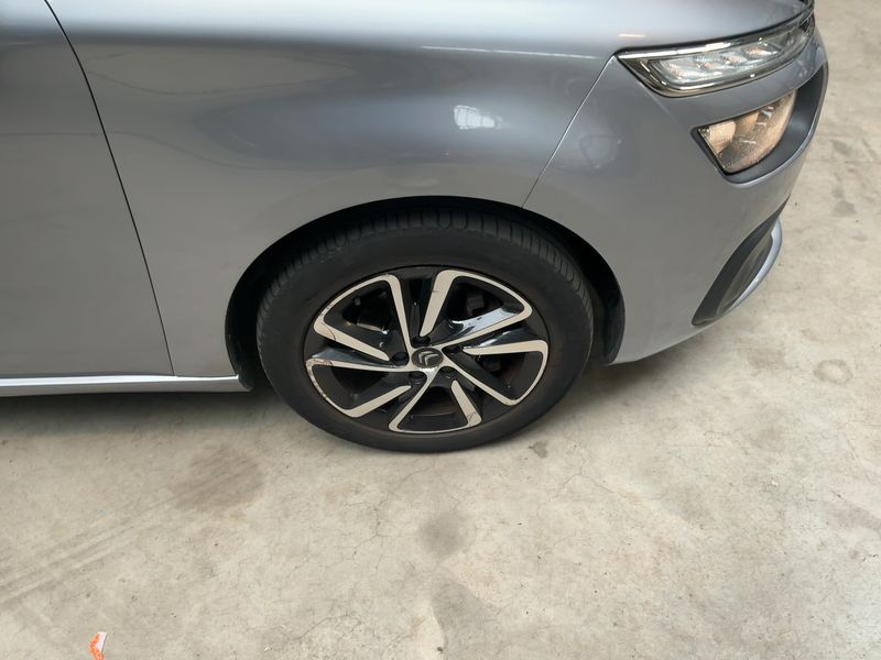 Citroen C4 Spacetourer 1.2 PureTech Business 2019 – снимка 11