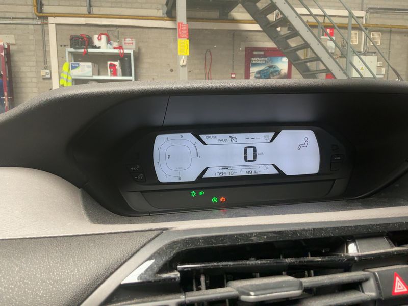 Citroen C4 Spacetourer 1.2 PureTech Business — zdjęcie 13