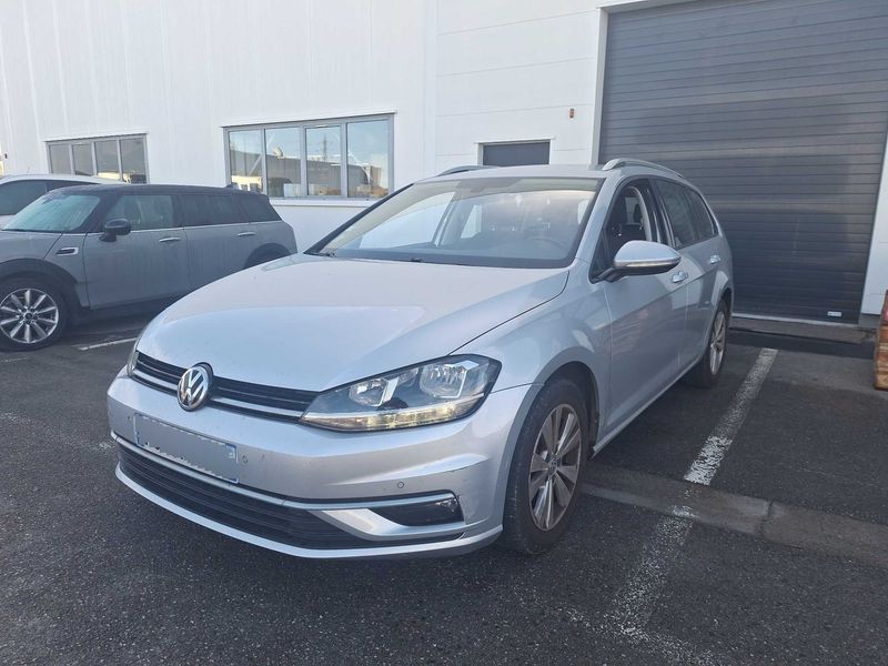Golf VII 1.6 TDI Confortline Business BlueMotion Tech