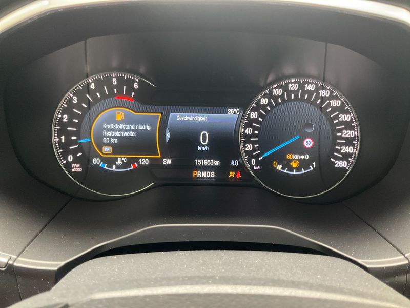 Ford Galaxy 2.0 TDCi Titanium 2017 – снимка 19