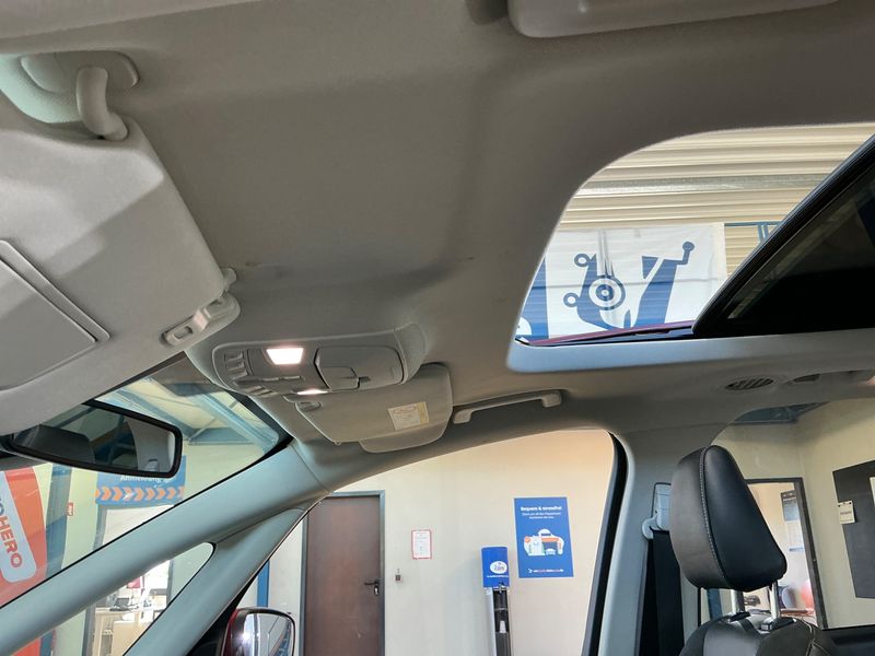 Ford Galaxy 2.0 TDCi Titanium 2017 – снимка 33