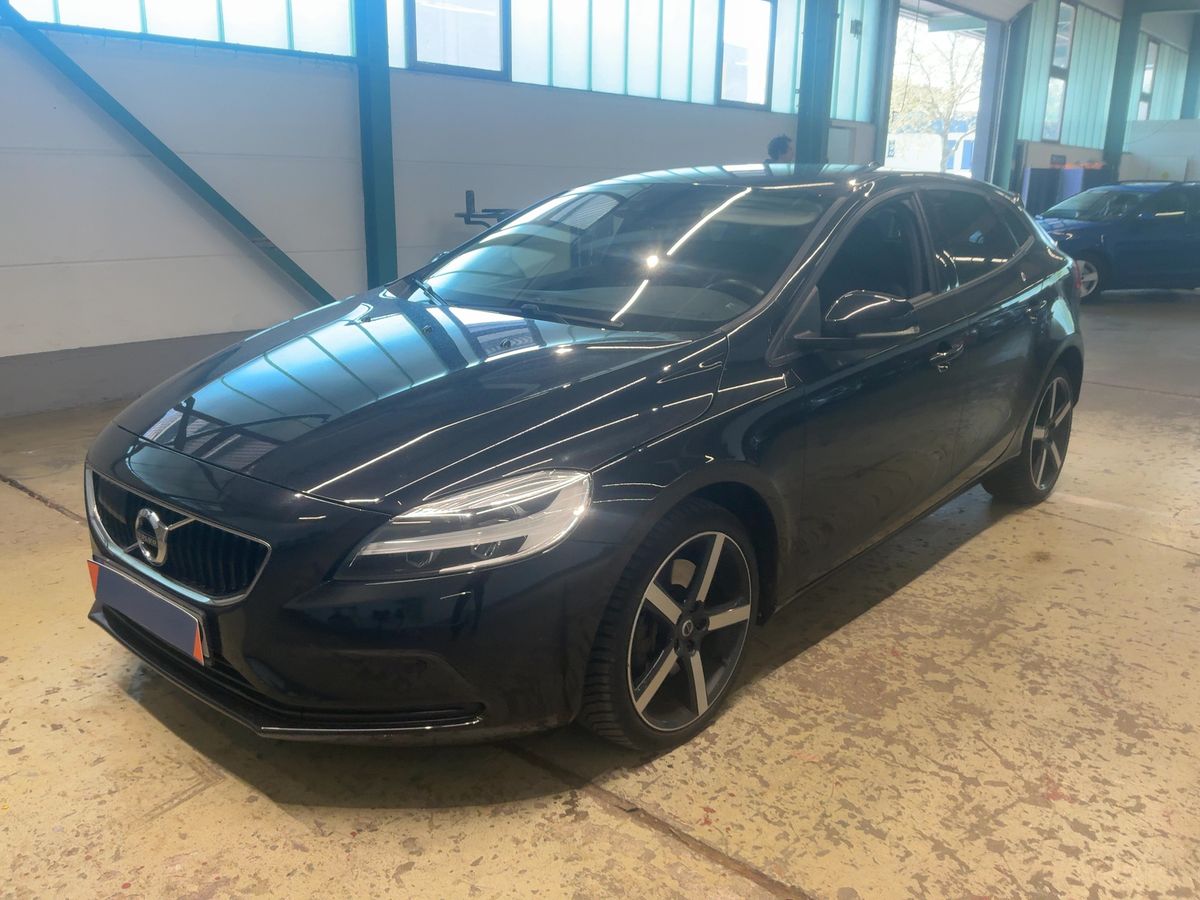 Volvo V40 2019