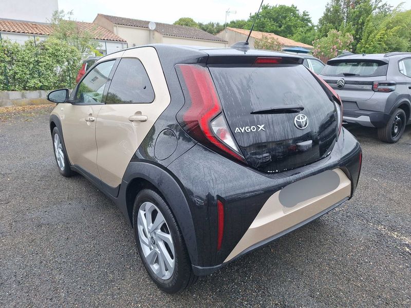 Toyota Aygo X 1.0 VVT-i Design — zdjęcie 3