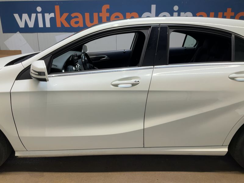 Mercedes-Benz A-Klasse A 200 CDI Urban — zdjęcie 4