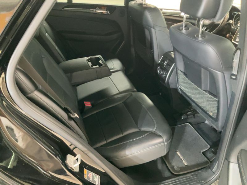 Mercedes-Benz GLE-Klasse GLE 350 d 4Matic AMG Line — zdjęcie 14