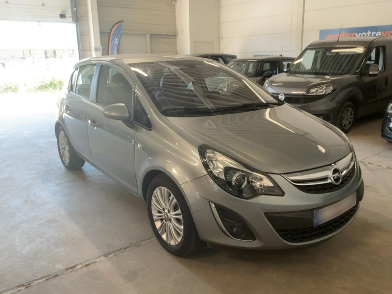 Opel Corsa 1.4 Innovation — zdjęcie 8